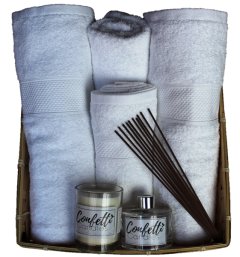 Gift Set With Bath White Towels, Hand Towels, Candle And Diffuser.