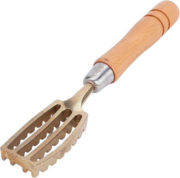 Brass Scale Scraper, Designed According to Human Craftsmanship