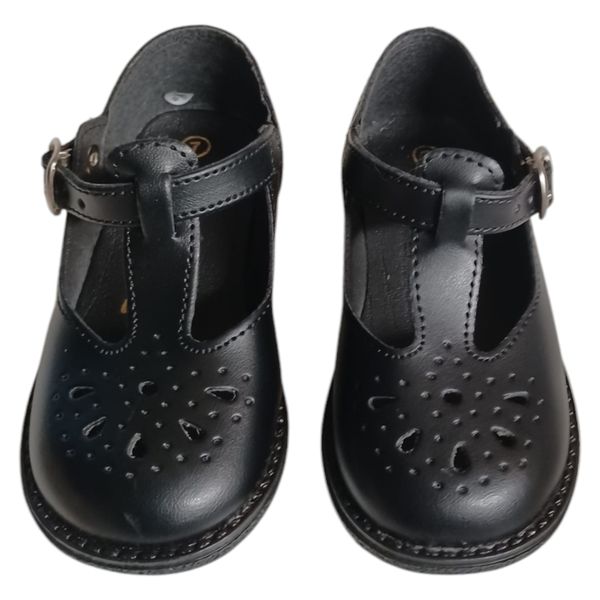 Kids' School Shoes: Comfort Meets Style - Girls