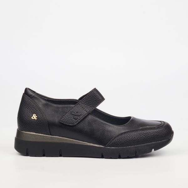 Heart &amp; Sole Dawn 3 Black Women Faux Leather Shoe