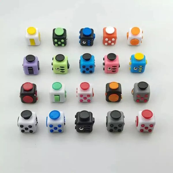Anti-Stress Decompression Fidget Cube-Portable Focus Toy for Adults &amp; Kids