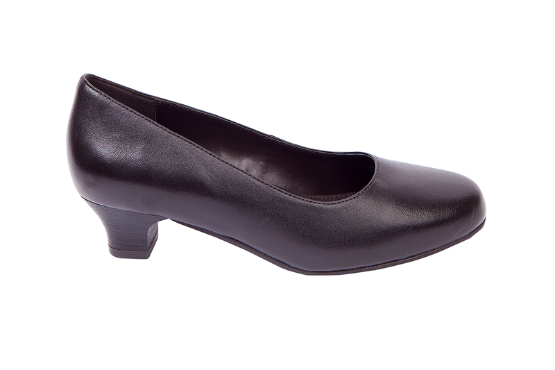 Green Cross Women's Genuine Leather Low Heel Court Shoe