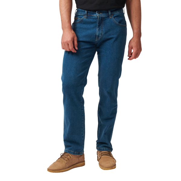 Wrangler Texas Stretch in Worn Indigo Stretch