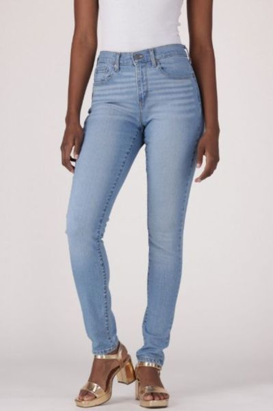 Levi's Women's Curvy High Rise Superskinny - And Just Like