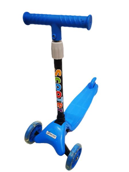 Kids Ride on Light Up 3 Wheeler Scooter