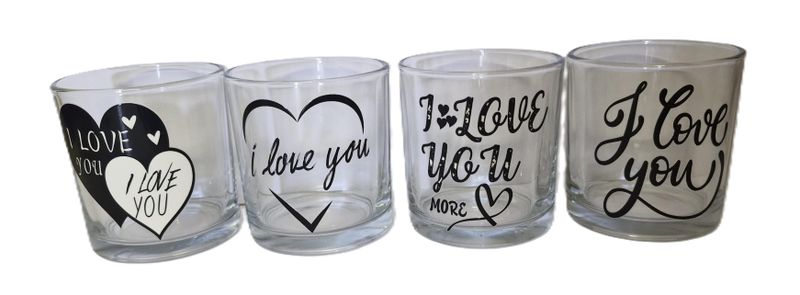 Set of 4 Whiskey glasses with Love theme