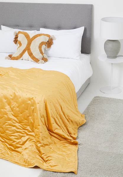 Thea Velvet Quilt