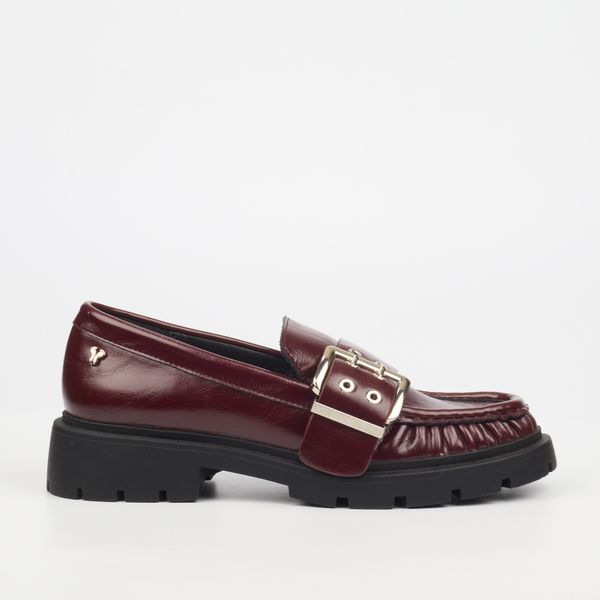 Butterfly Feet Plush 2 Women Faux Leather Shoes - Burgundy
