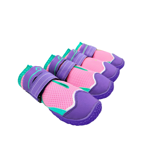 Set of 4 Soft Non-Slip Rubber Sole hiking shoes for dogs. Reflective strap