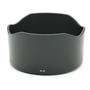 Viltrox LP-07 Lens Hood compatible with 85mm f/1.8 lenses