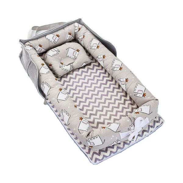 Cute and Soft Baby Lounger Bassinet Bed
