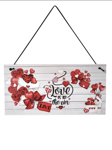 Heart Print Valentine's Wall hanging - Love is in the Air