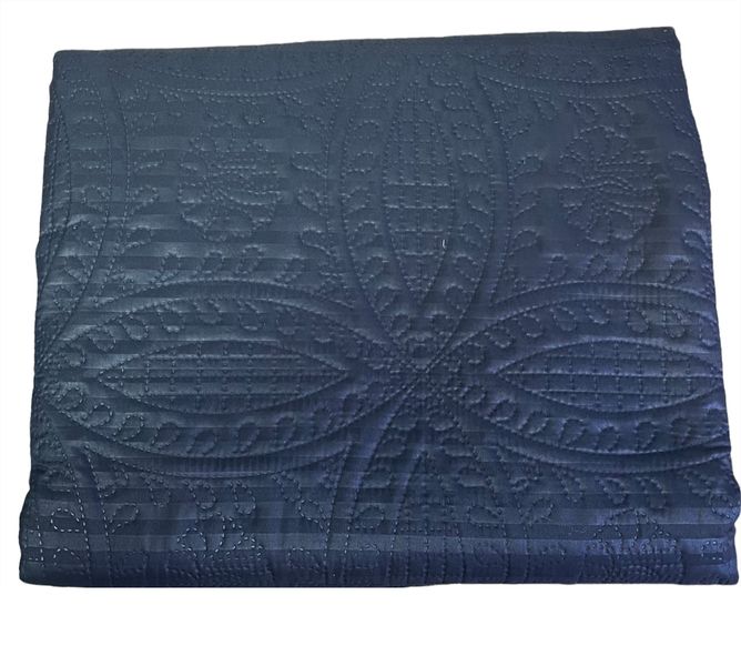 Embossed Quilted 5 Piece Bed Set