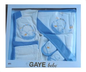 Gaye Bask 4-Piece Baby Shower Gift Set