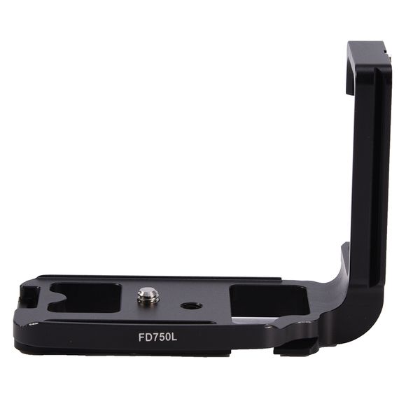 Nikon D750 L-handgrip compatible