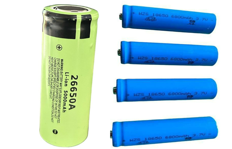 Gadget Boost Lithium Battery 18650 6800mAh and 26650A 5000mAh