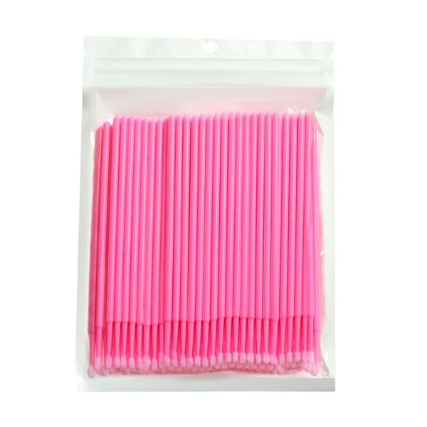 Makeup Expert! Smooth Out The Edges Of The Eye Makeup For A Clean Look.