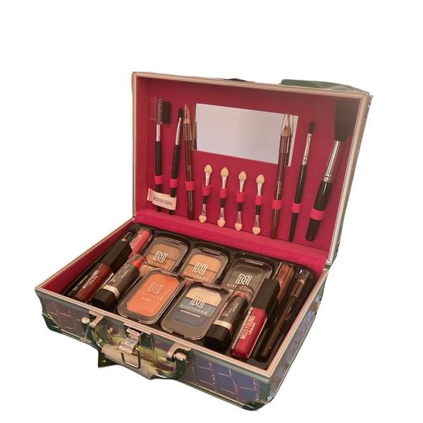 Miss Young- Make Up Kit GM19172