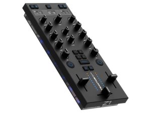 Native Instruments Traktor Kontrol Z1 MK2 DJ Mix Controller