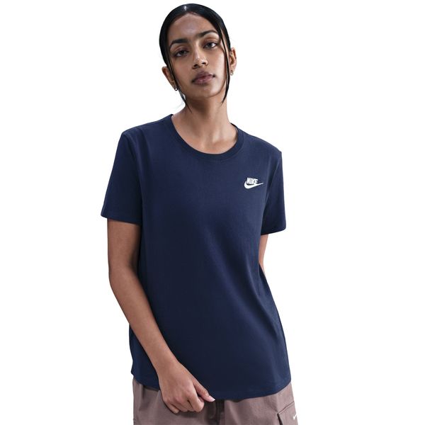Nike Women's Sportswear Club Essentials T-Shirt - Midnight Navy/Sail