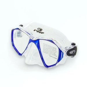 Reef Charge Dive mask with innovative buckle allowing for a better fit