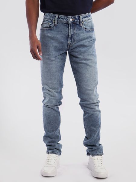 Guess Men's Vintage Light Wash Skinny Jean