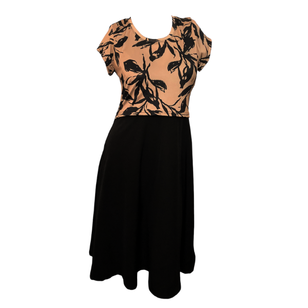 Maternity&amp;Nursing Midi Summer Capsleeve Dress-Black Leaves