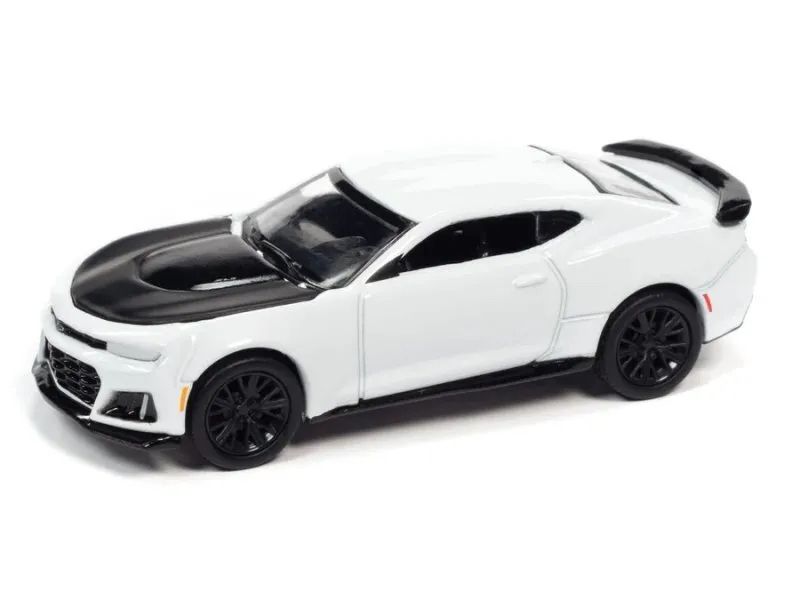 Chevrolet Camaro ZL1 2019 Summit White Collectors Model Car (AW64332)