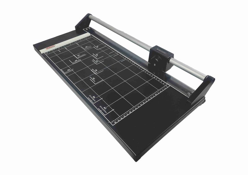 A3 Rotary 15-Sheet Paper Trimmer