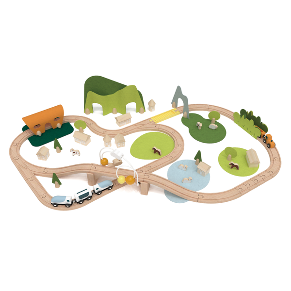 Classic World - Pretend &amp; Play - Natural Wooden Train Set - 100pcs