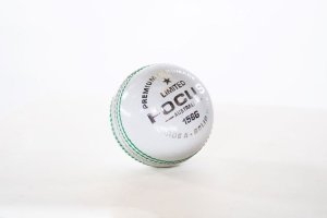 Focus LIMITED Series Cricket Match Ball White 4pc 156g