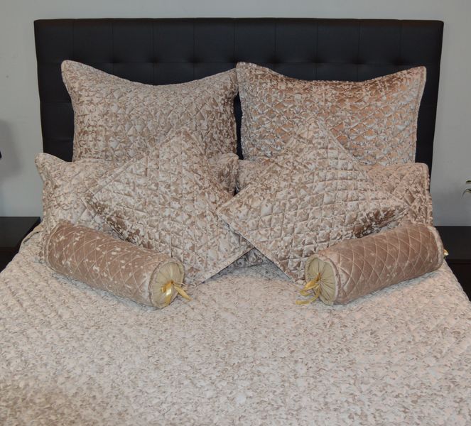 Damsaar- Exclusive Velvet 9 Piece Bedspread Set