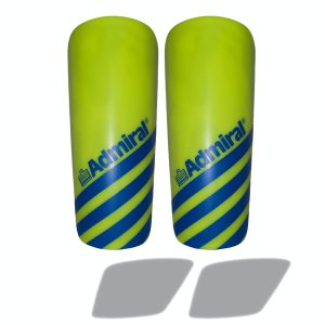Admiral Classico Soccer Shinguard - Size: Small